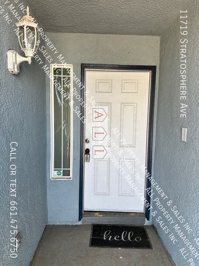 Photo - 11719 Stratosphere Ave