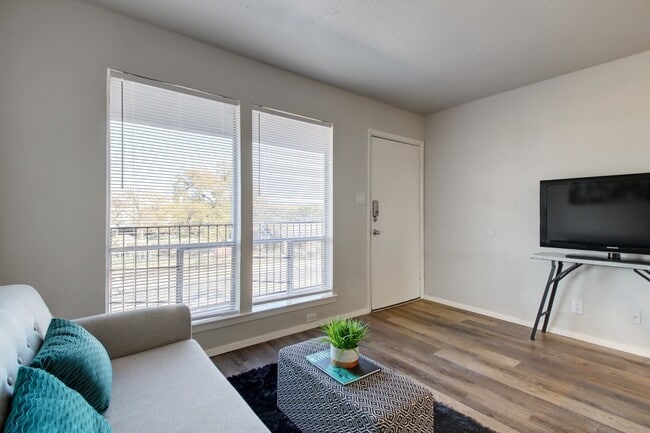 Photo - The Kingston