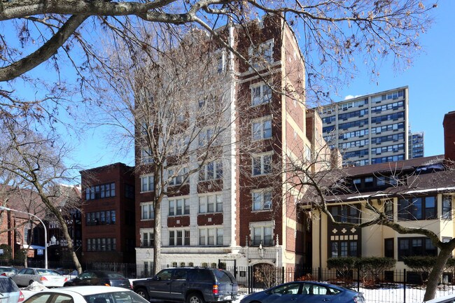 Photo - Edgewater Apartments