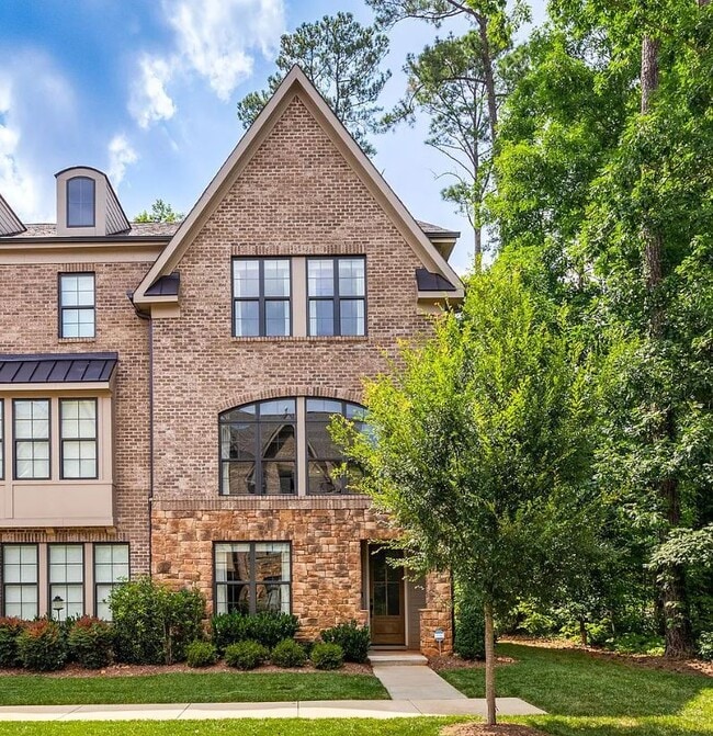 Building Photo - 1608 Bowery Dr