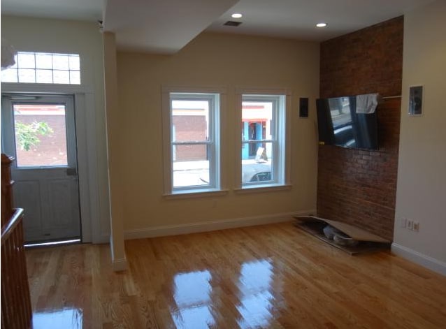 Photo - 100 L St Unit 0