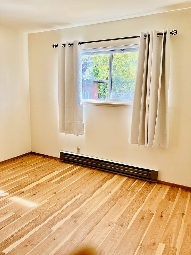 Photo - 2 Terrace Ave