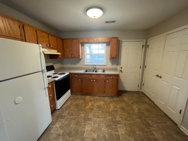 Photo - 317 Caswell St Unit 1