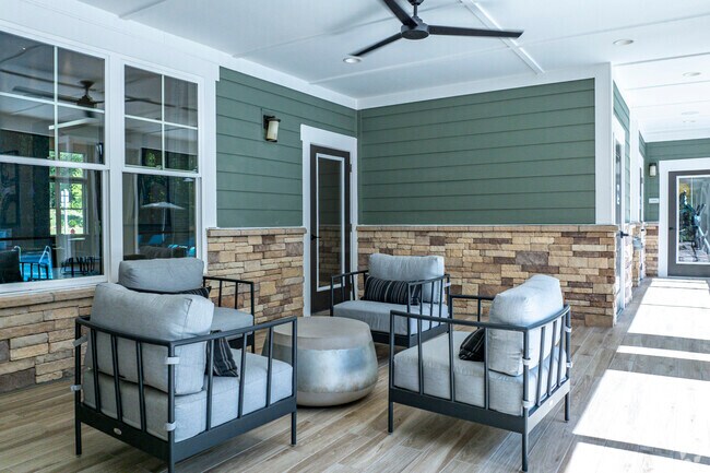 Poolside Screened Porch