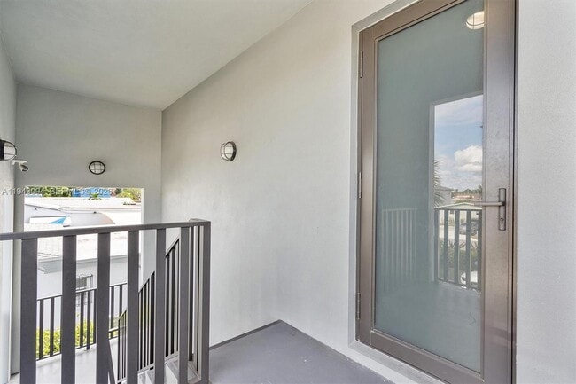 Photo - 444 E 16th St Unit 444