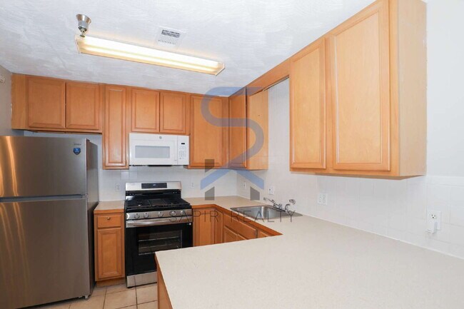 Photo - 303 Brookside Way