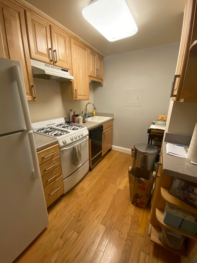 Photo - 2032 Belmont Rd NW Unidad 136