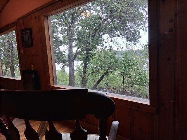 Photo - 160 Lake Point Dr
