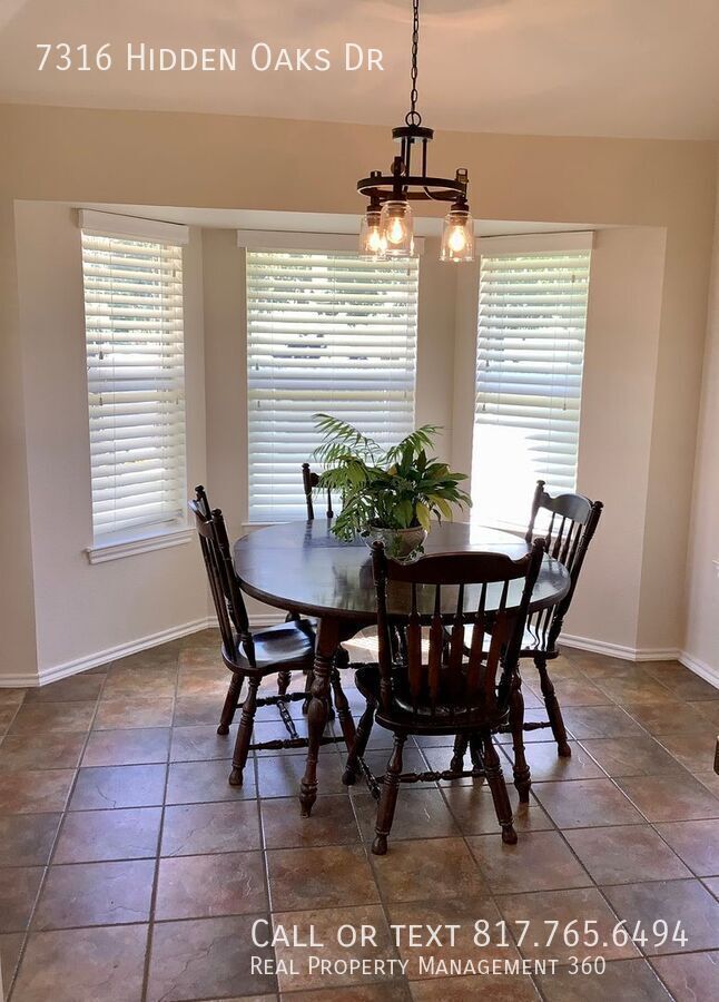 Photo - 7316 Hidden Oaks Dr