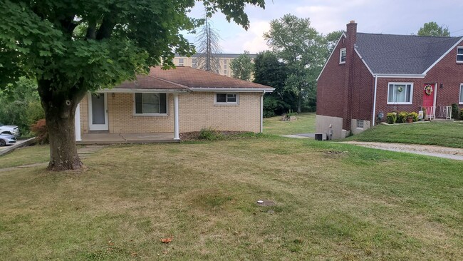 Photo - 3 bedroom Ranch Moon Township