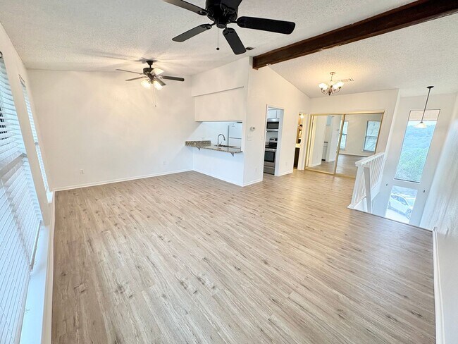 Photo - ***2 Bedroom 3 Bathroom Townhome for Lease in Horseshoe Bay, TX.***