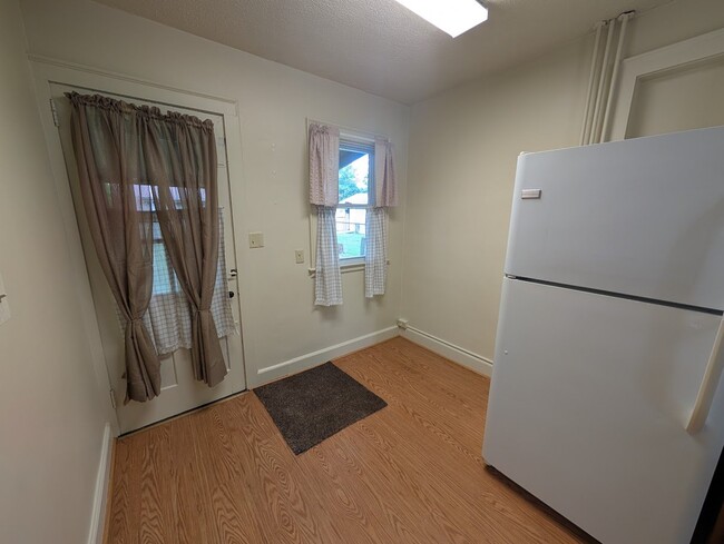 Photo - 2908 Oak Ave