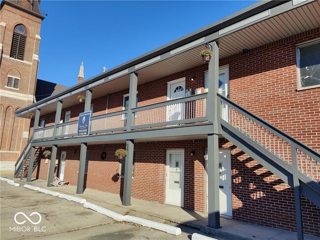 Building Photo - 106 W Broadway St Unit X Rental