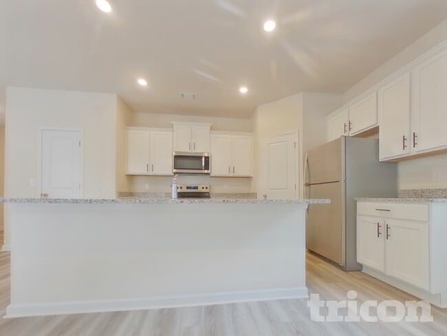 Photo - 449 Prescott Wy