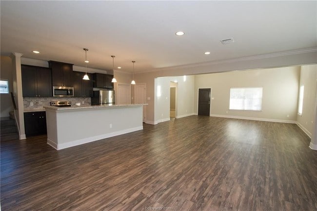 Photo - 607 Montclair Ave