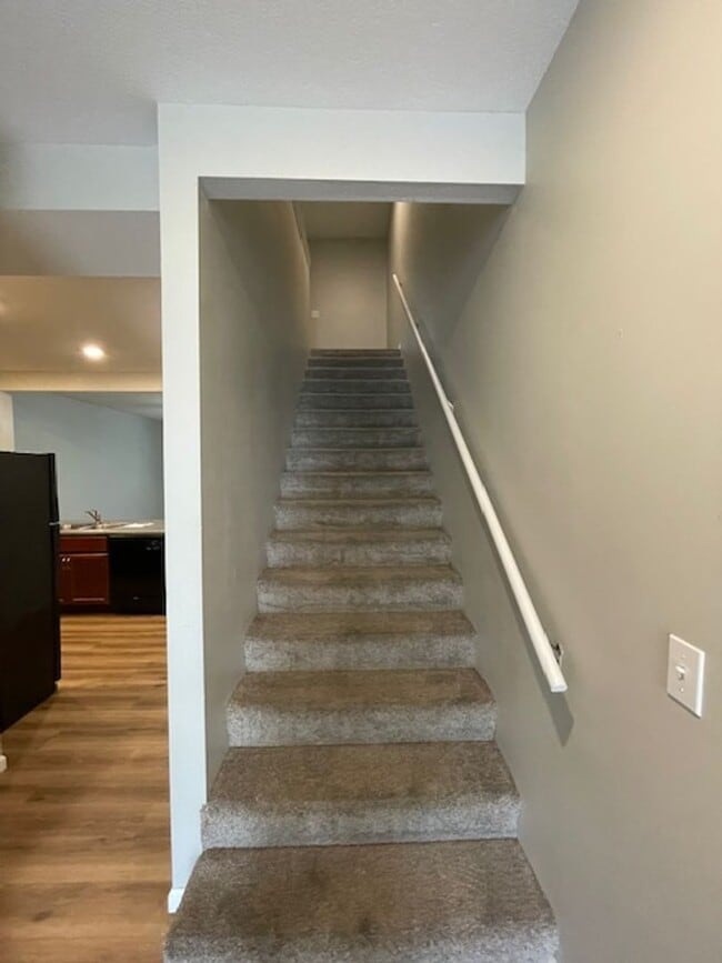 Photo - 208 Tyler St Unidad B