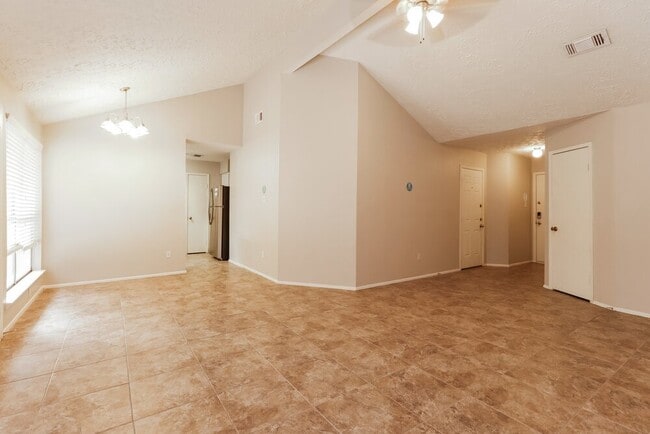 Photo - 21002 Ironcrest Ln Casa