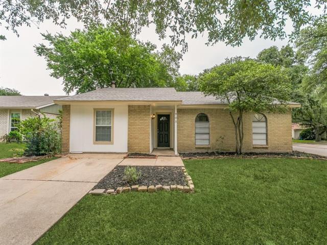 Building Photo - 905 Hawthorne Dr