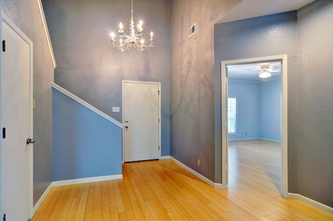 Photo - 3 Bedroom Home - Ridglea Country Club Estates