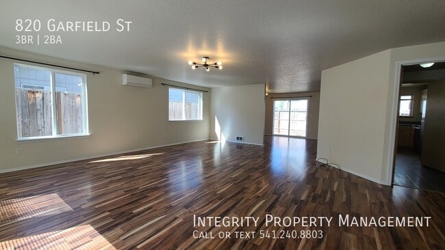 Photo - 820 Garfield St Casa