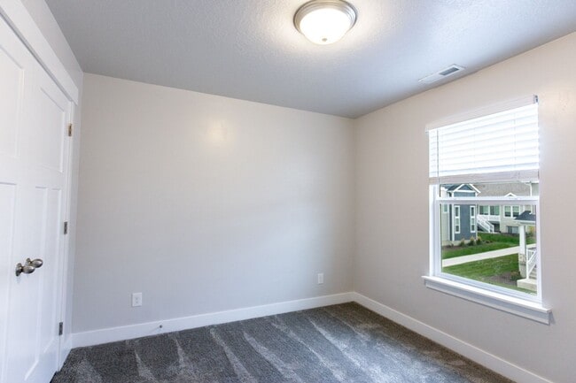 Photo - Pet-Friendly 3 Bed | 2.5 Bath Home in Exchange, Lehi. Available Aug 1.