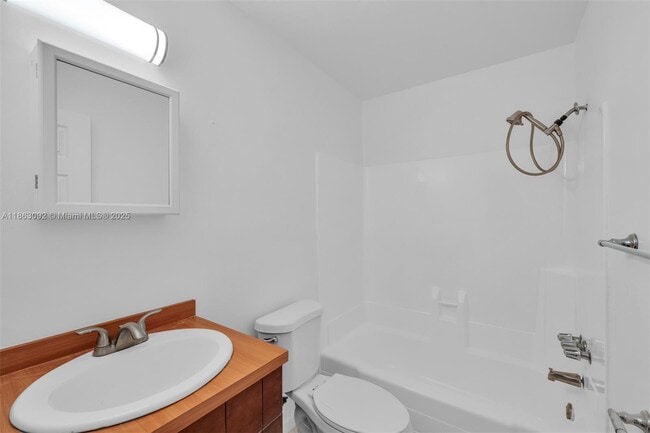 Photo - 1451 NW 19th St Unit 2