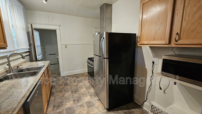 Photo - 842 Jackson St