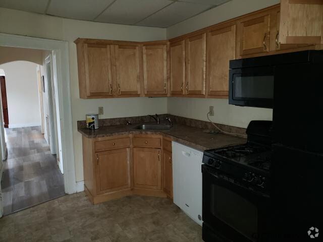 Building Photo - 3 Bogart Terrace Unit #2R Rental