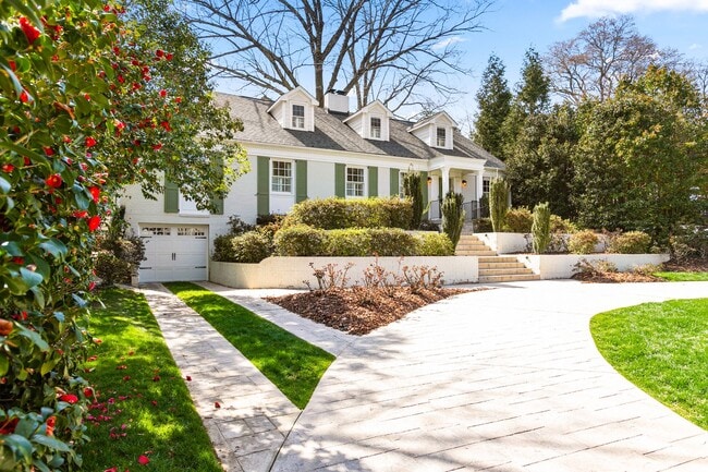 Photo - Stunning Irving Park 4 bedroom, 4 bathroom...