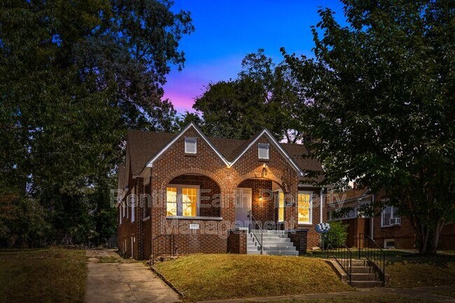 Building Photo - 1526 42nd St Ensley Rental