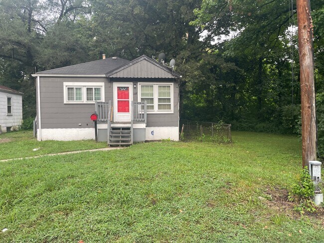 Photo - 605 Belmont Pl House