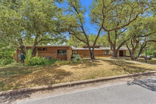 407 Almarion Dr