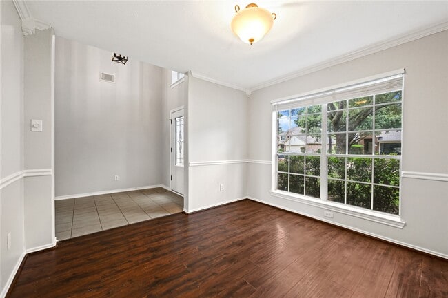 Photo - 3115 Glenthorpe Ln