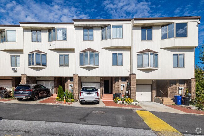 Photo - Villas at Riverview