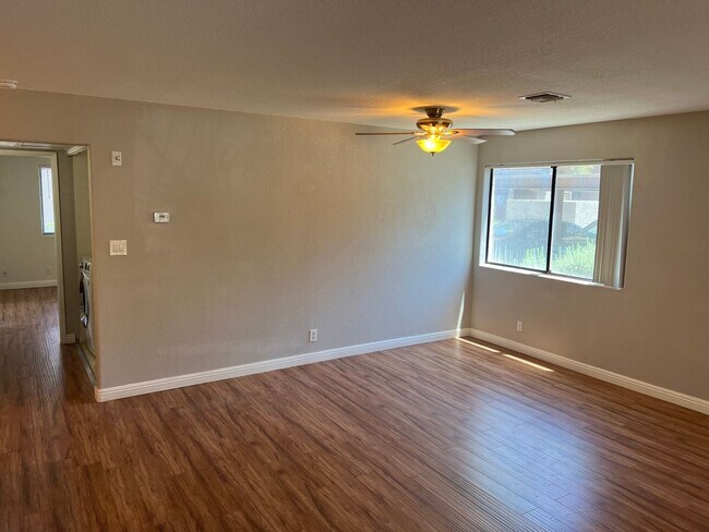 Photo - Ground Floor Condo. Granite Kitchen. Upgra... Unit 105