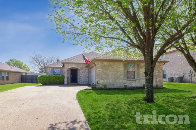 Building Photo - 326 Bob White Dr