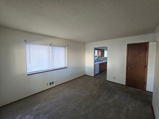 Living Room View #1 - 3405 S Oxford Ave Unit 3405 Oxford Ave