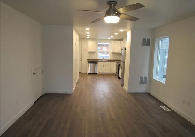 Photo - 2207 E 37th Ave