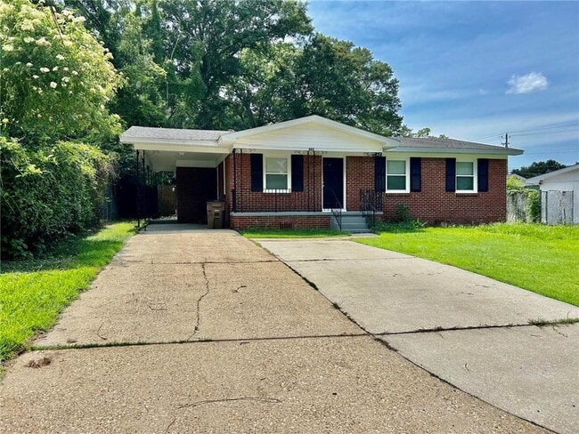 Building Photo - 506 Seville Dr