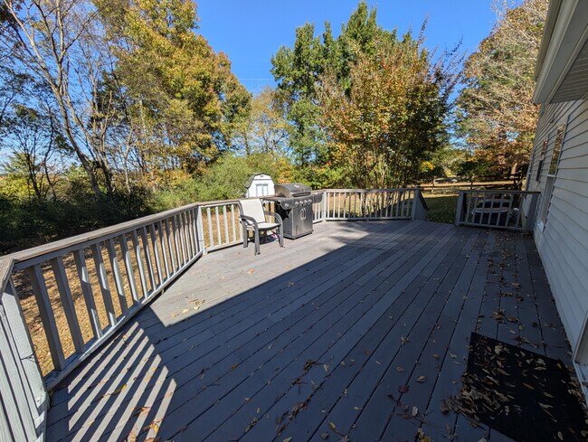 Photo - Room in House on Flint Glenn Ln