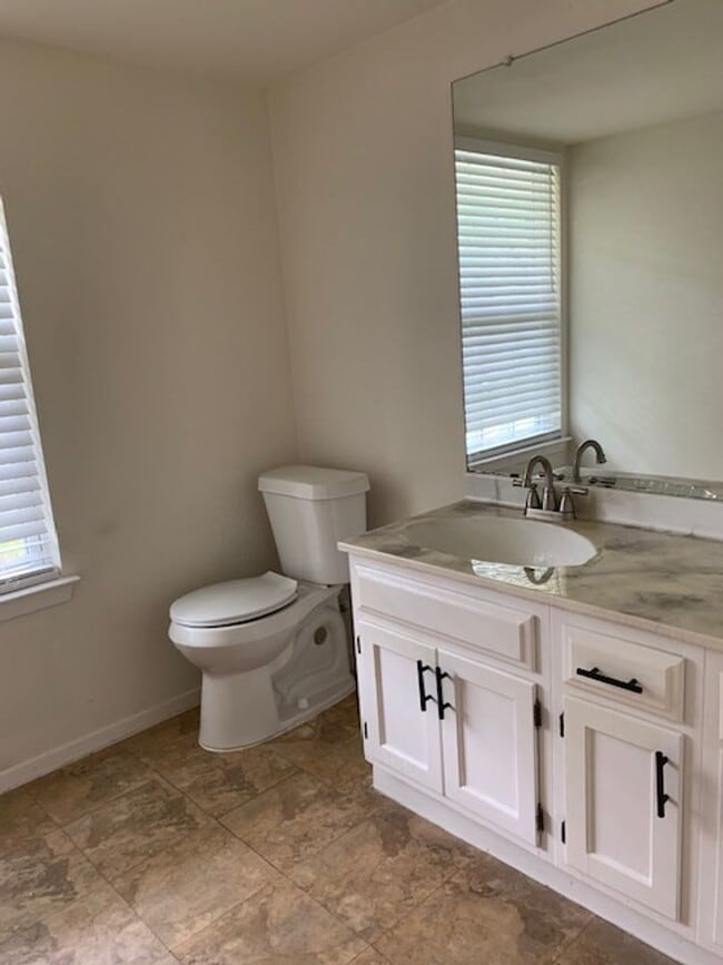 Photo - 4 bedroom, 2.5 bathroom, and 2 car garage house