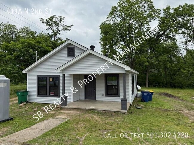 Building Photo - 411 N 2nd St Rental