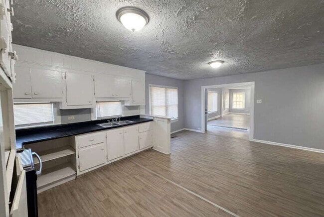 Photo - 118 Cherry St