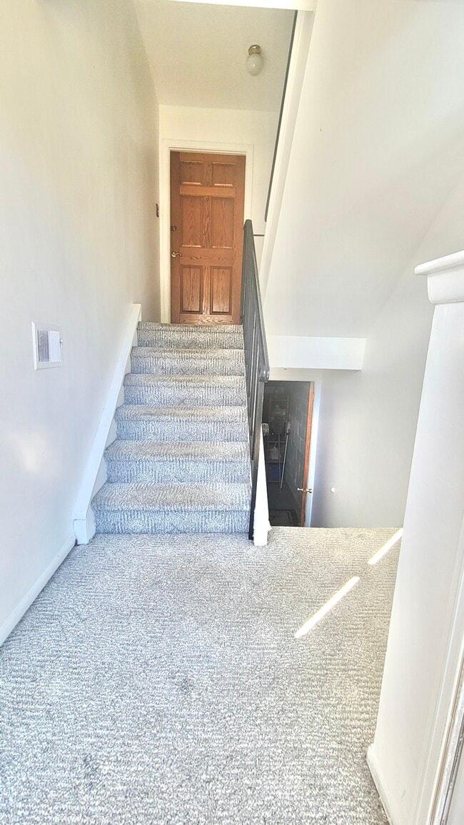 Photo - 9 E Stewart Ave Unit B