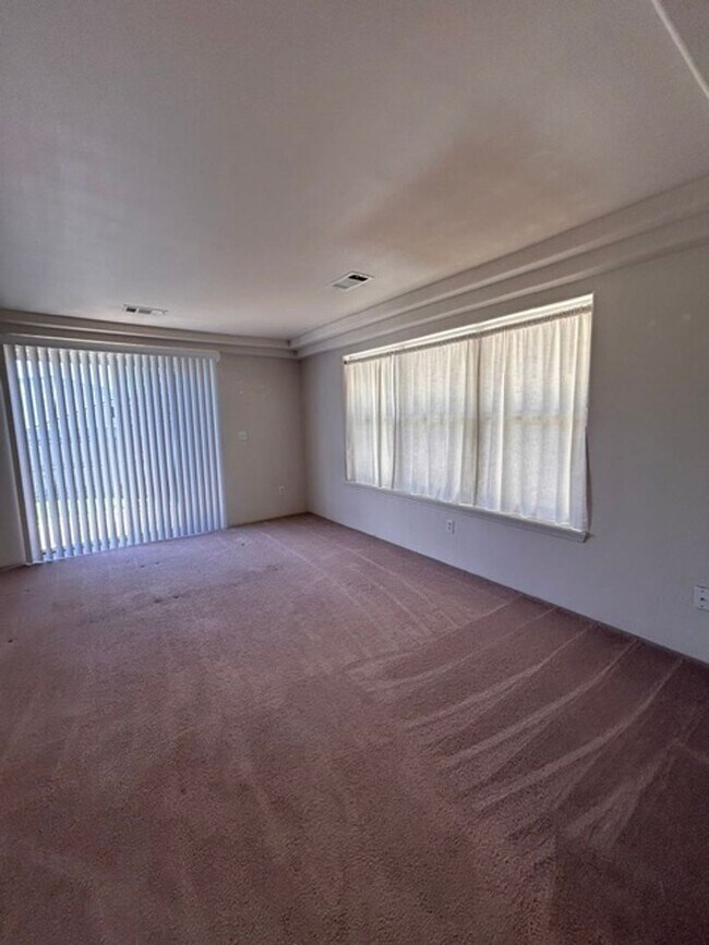 Photo - 3 Bedroom 2 Bath Home with a 2 Car Attached Garages