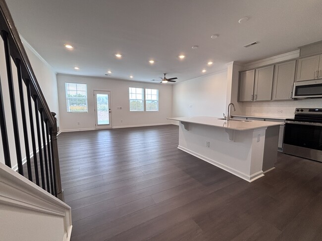 Photo - 78 Blossom Field Way