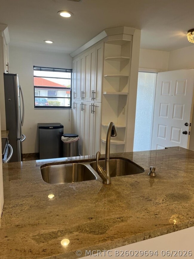 Photo - 283 NW 36th Ave