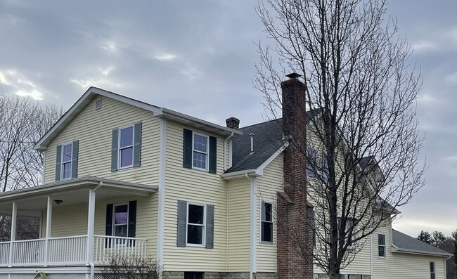 Building Photo - 515 Winthrop St Unit #1