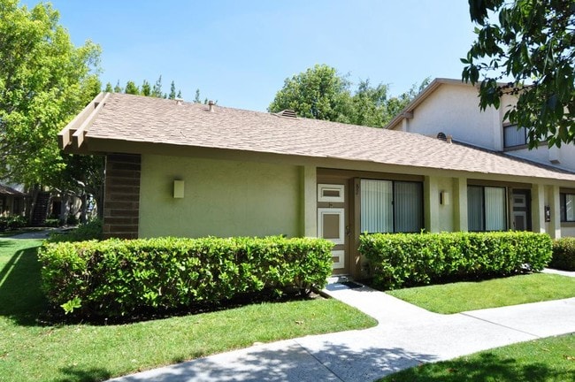 Photo - Foxwood - 30 Day Rentals!