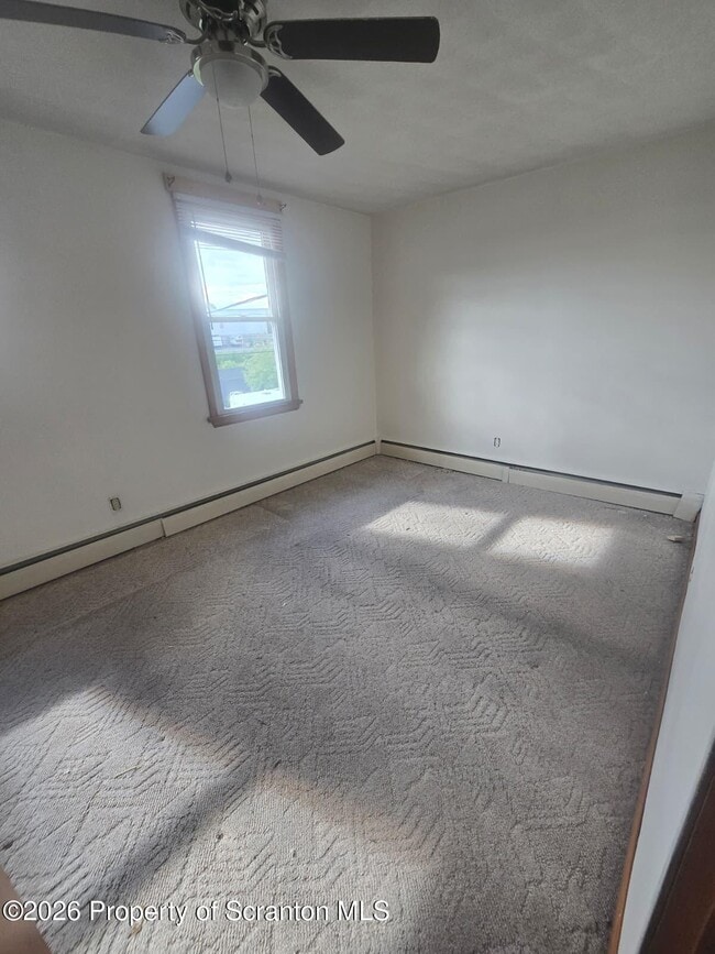 Photo - 970 Wood St